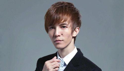 =明星明星公开道歉,真诚反思与公众形象的重建